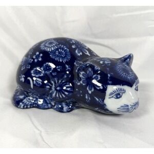 Blue &‎ White Ceramic Cat Figurine Floral Pattern Decorative Modern Chinoiserie